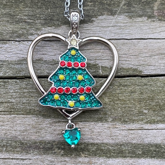 Christmas Tree crystal adorned heart necklace December stainless steel chain - Picture 6 of 8